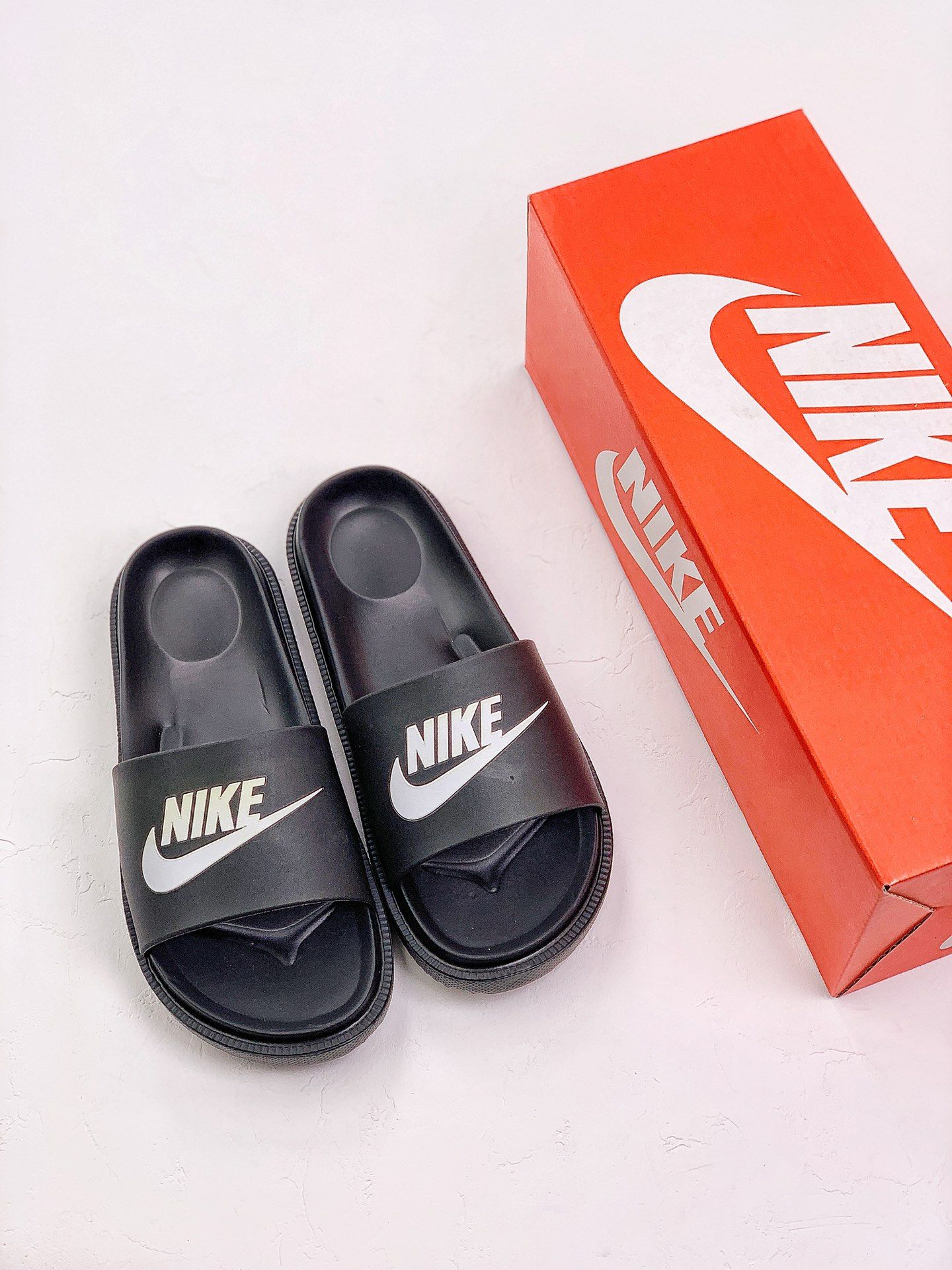 Сланцы Nike Benassi – купить в интернет-магазине OZON по выгодной цене
