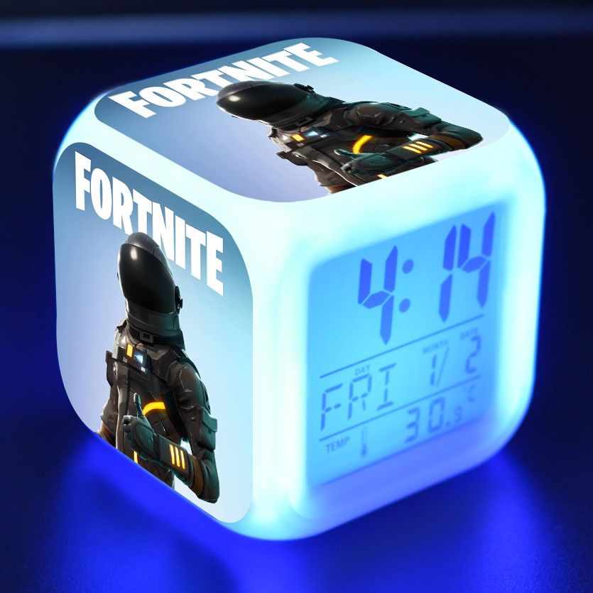 Clockwork roblox. Clockwork roblox. Роблокс часы с аномалиями картинки. Clock led игры. Roblox часы.