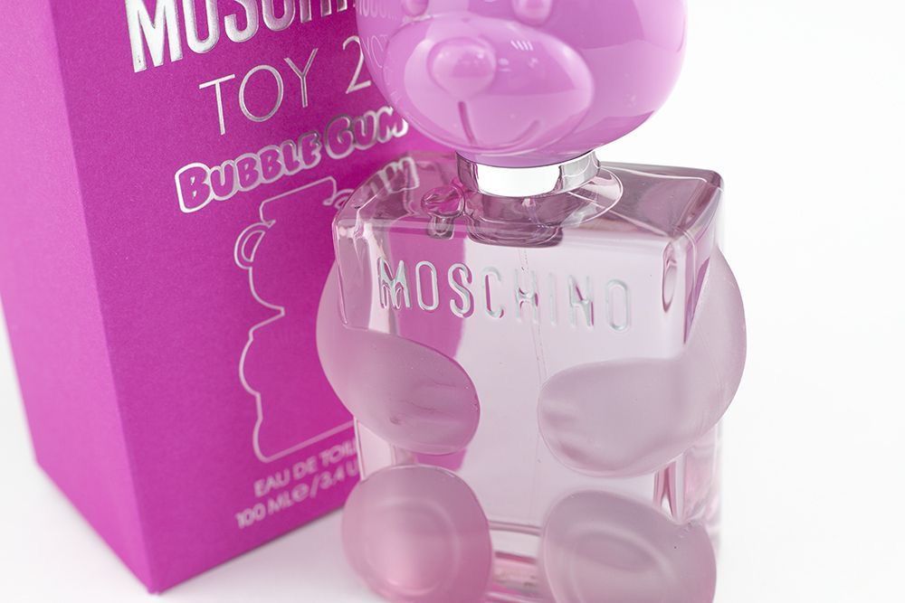 Духи той 2 москино бабл. Moschino Toy 2 Bubble Gum 100 мл. Духи Москино бабл гам. Moschino Toy 2 Bubble Gum EDT, 100 ml (ОАЭ). Moschino Bubble Gum 100ml.