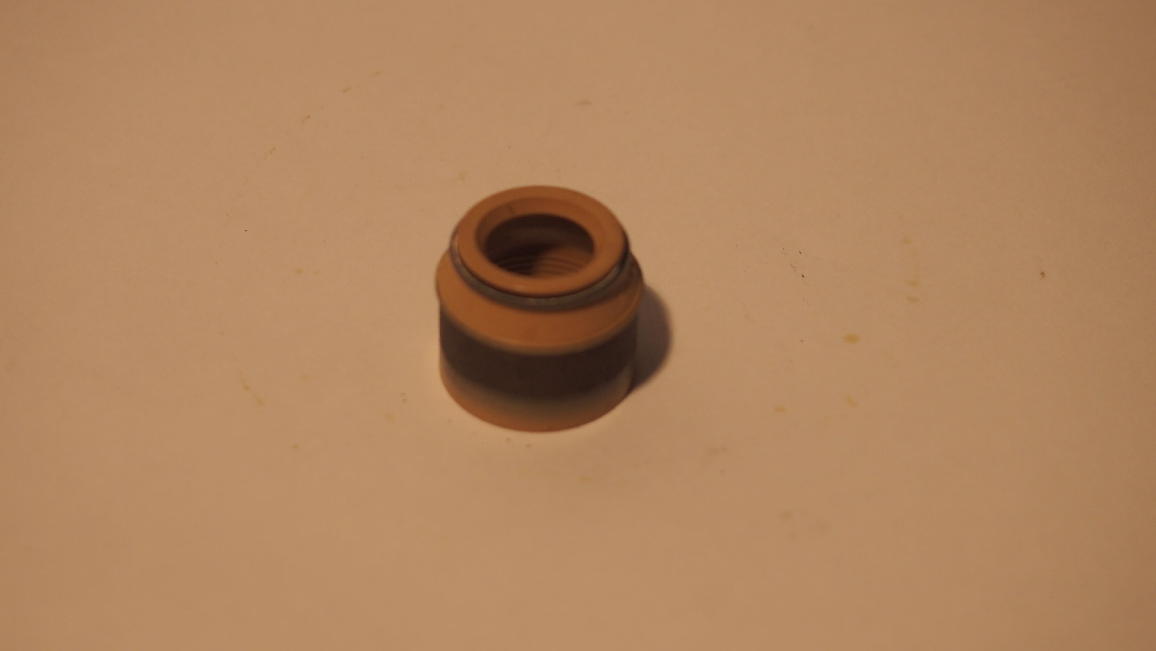 Манжета клапана. Мембрана клапанной крышки vag 1. Манжета клапана. Манжета клапана. Манжета клапана.