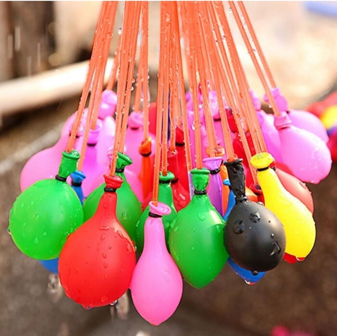 Воздушные шарики с водой. Шарики «водяные бомбочки» игра. Водяные бомбочки. Маленькие шарики для воды. Шары на воде.