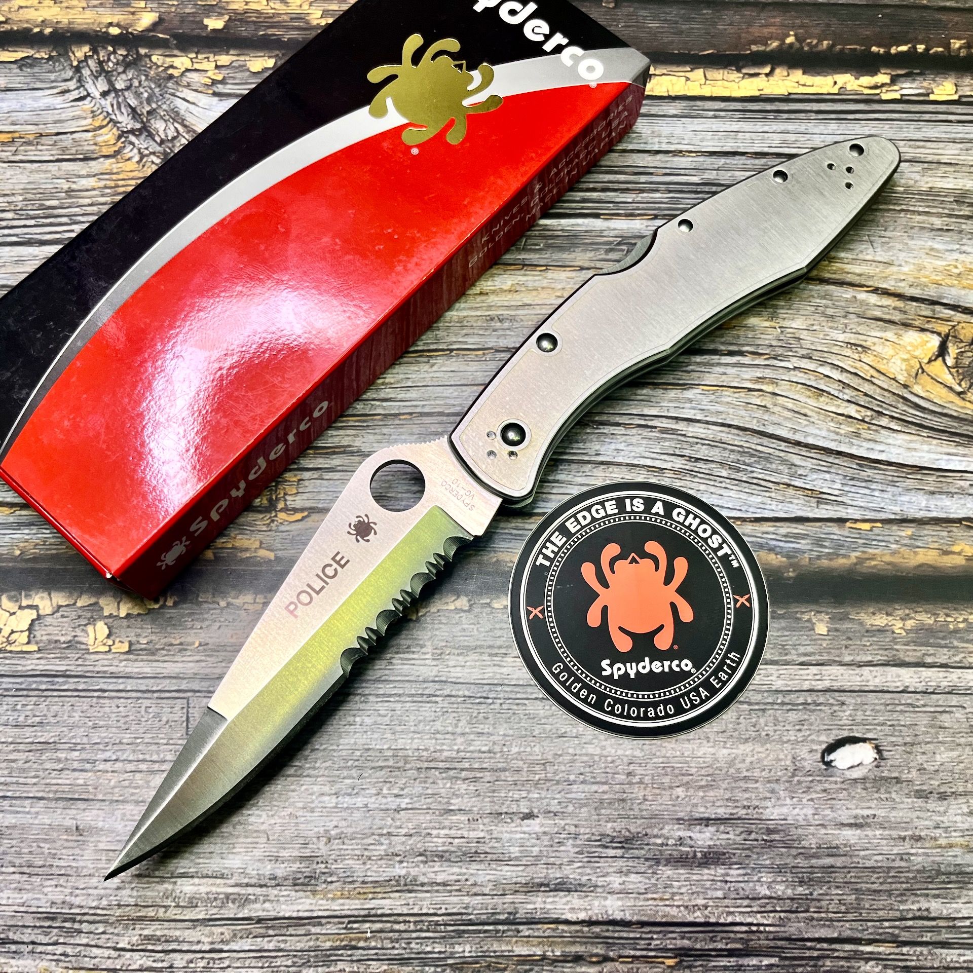 Нож складной Spyderco C07PS Police, Part Serrated Blade, Stainless Handles