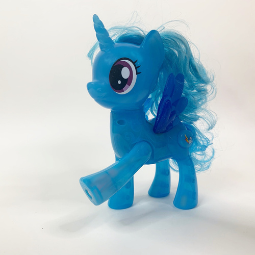 Светящаяся пони игрушка. Синий пони игрушка. Пони светящаяся пони светящаяся. Пони со светящимися крыльями бархатные. Пони светится