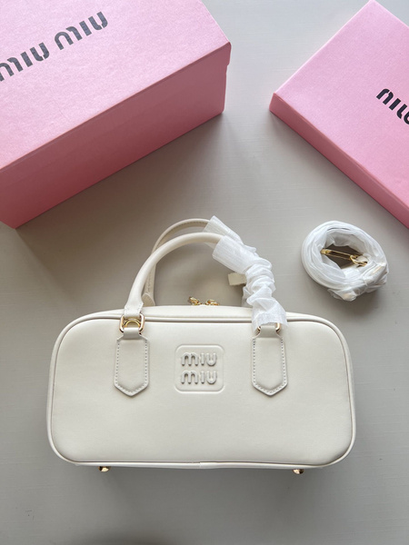 Сумка Miu Miu - купить с доставкой по выгодным ценам в интернет ...