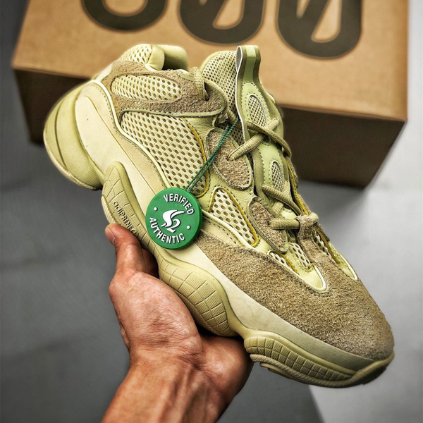 Кроссовки YEEZY - купить с доставкой по выгодным ценам в интернет ...