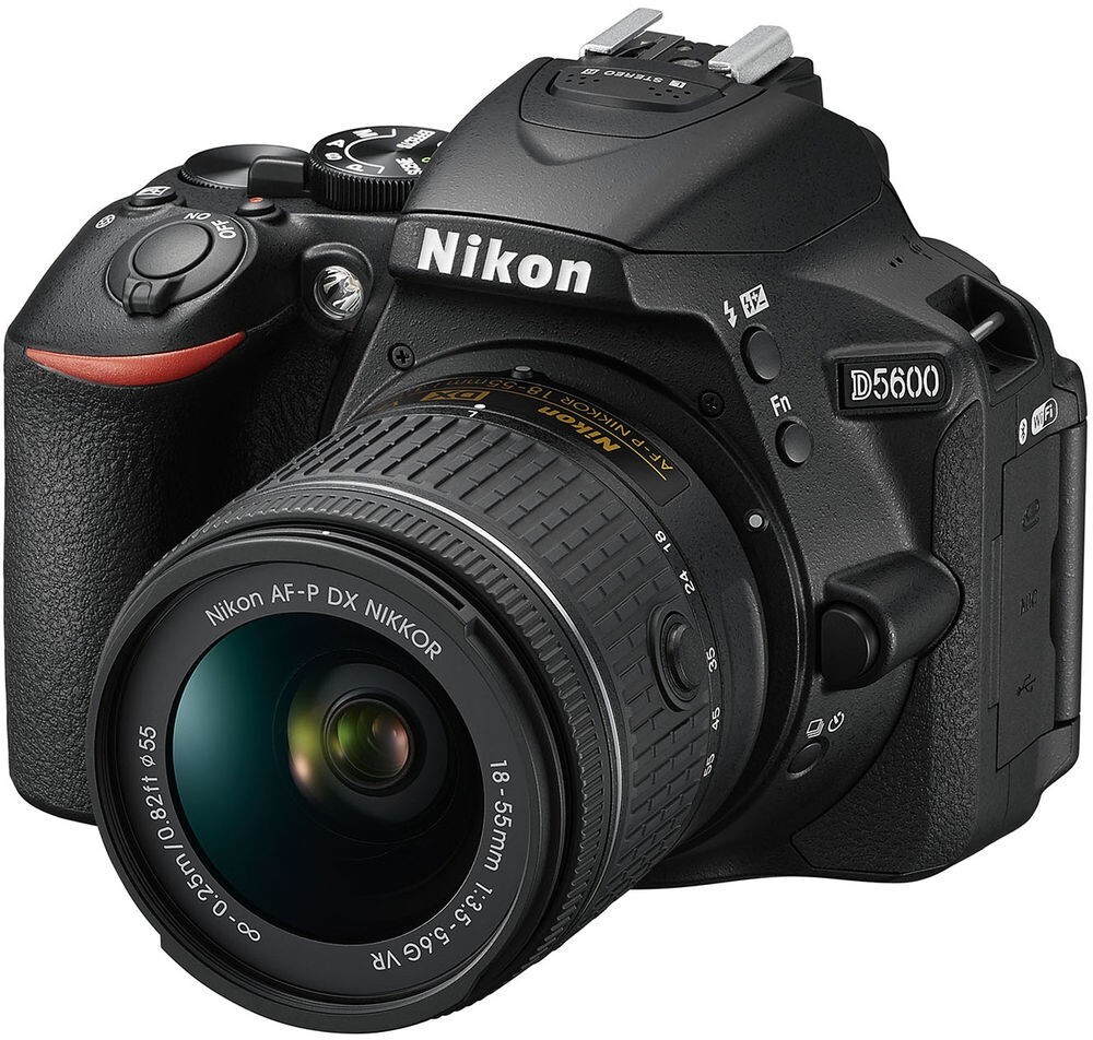 Зеркальный фотоаппарат Nikon D5600 Kit 18-55 VR, черный