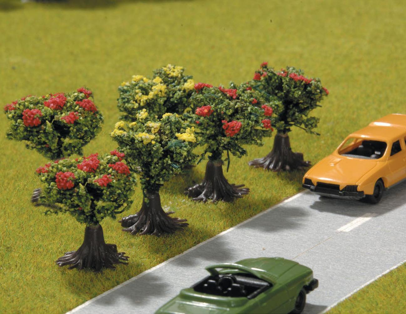 Ученики посадили 3 куста крыжовника а кустов малины в 2 раза. Вокруг школы ученики посадили 16 кустов жасмина. Акация миртолистная. Ландшафт для piko. Белая акация саженцы.