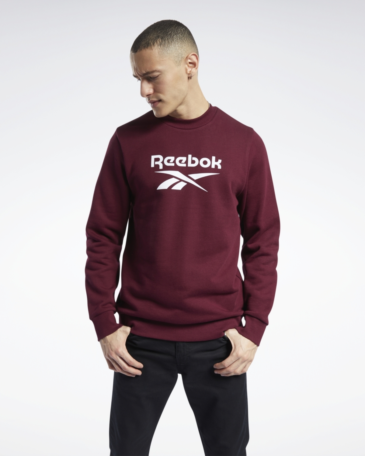 Reebok Classics vector Crew. Reebok Classic Crew толстовка. Reebok Classic свитшот мужской.