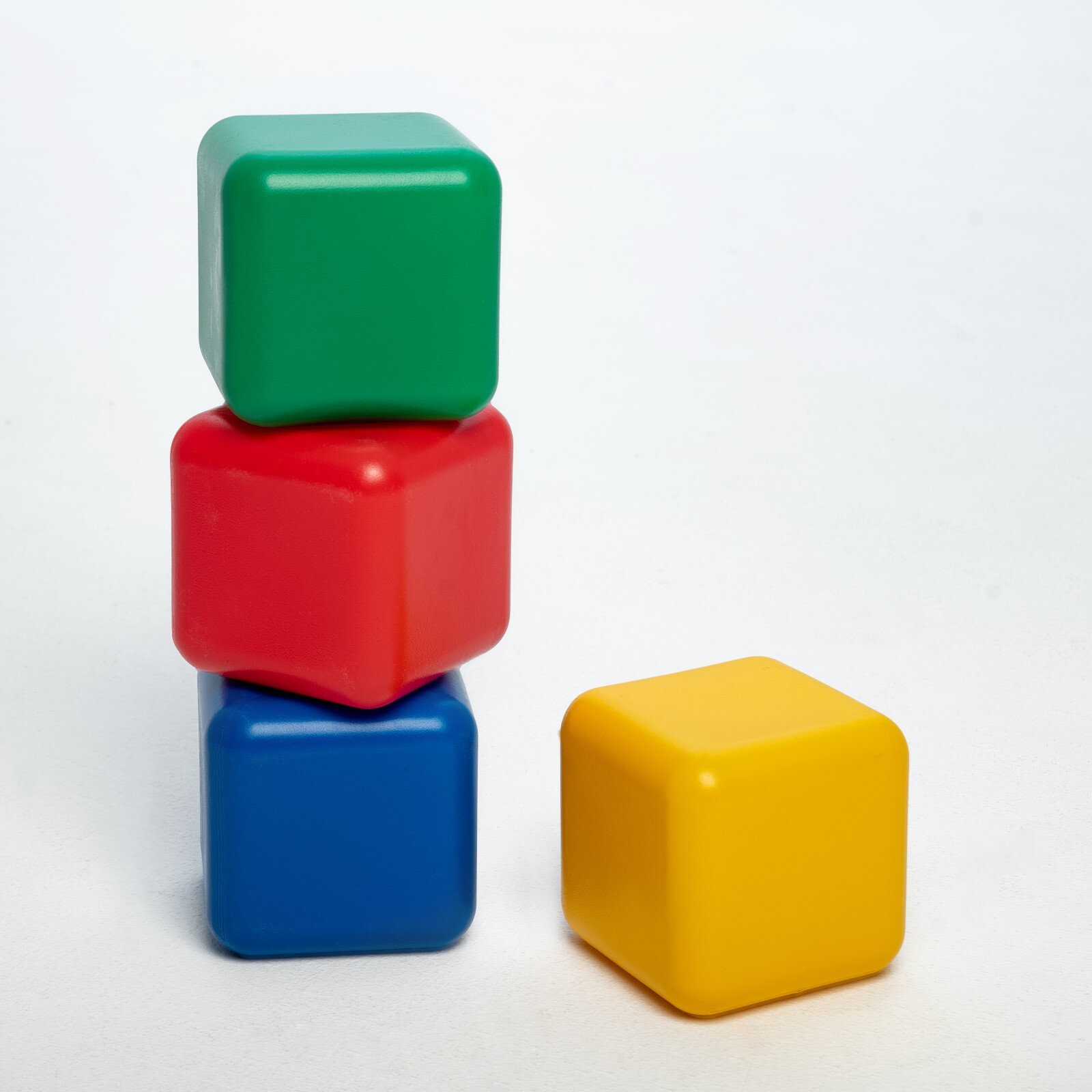 Кубики. Кубик рубик 12х12. Кубики цветные. Разноцветные кубики. Кубики разноцветные пластмассовые.