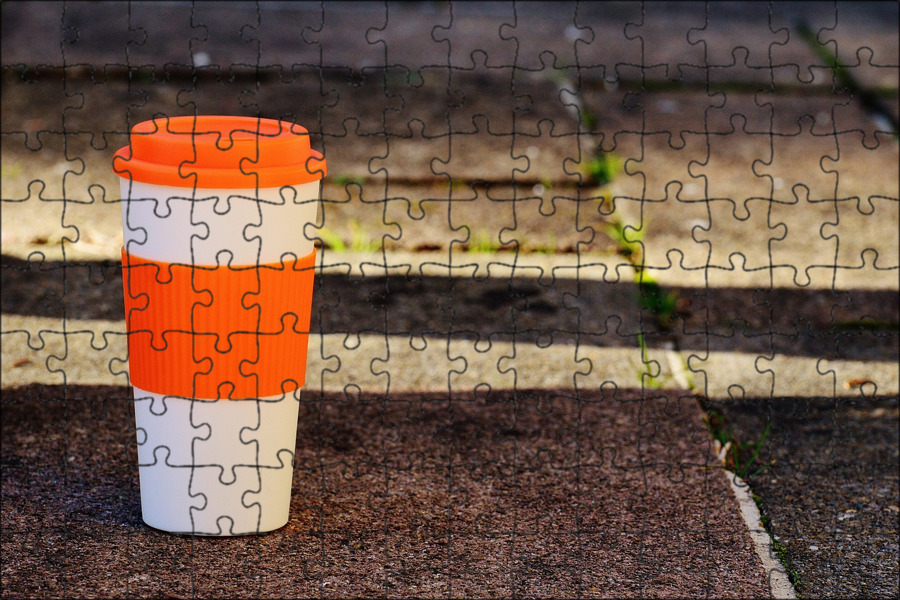 On the go cup. Trinkbecher. Coffee to go. Cup to go. Coffee to go Cup