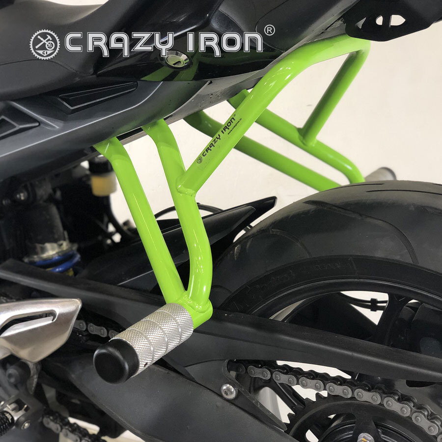 Сабкейдж. Triumph Street Triple 675 r. Клетка сабкейдж Triumph Trident. Держатель номера Triumph Street Triple 2013. Черный сабкейдж.
