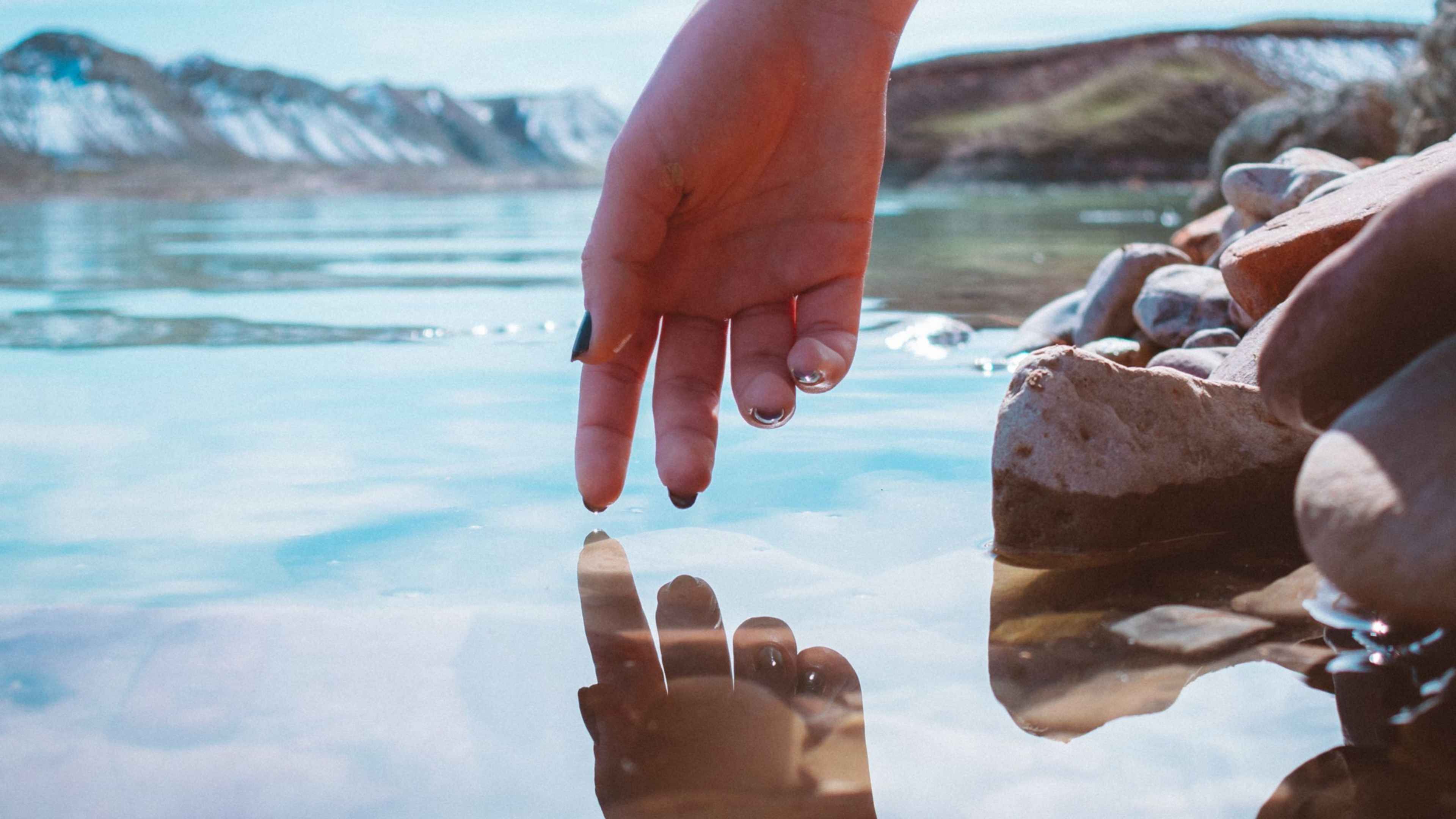 Песня море в твоих ладонях вода