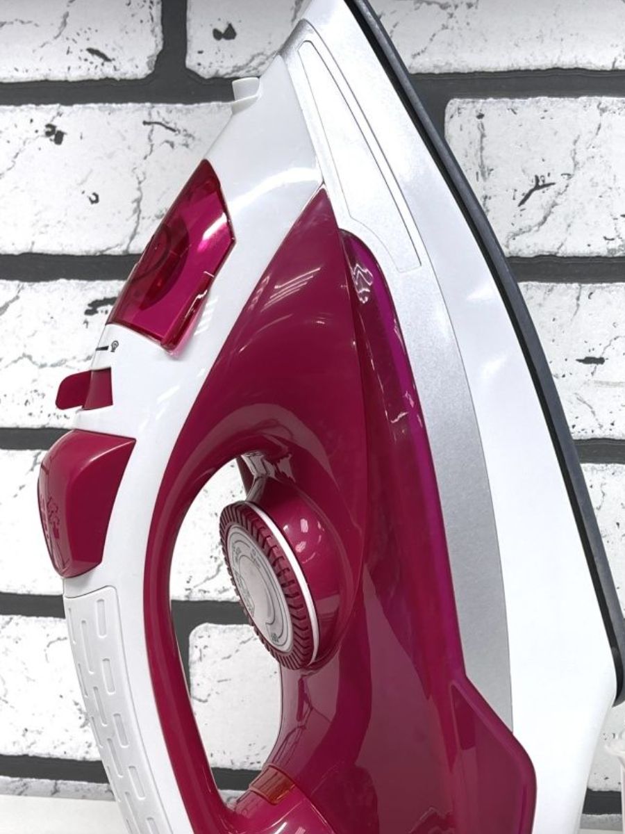 Утюг Russell Hobbs 25580-56 – купить в интернет-магазине OZON по ...