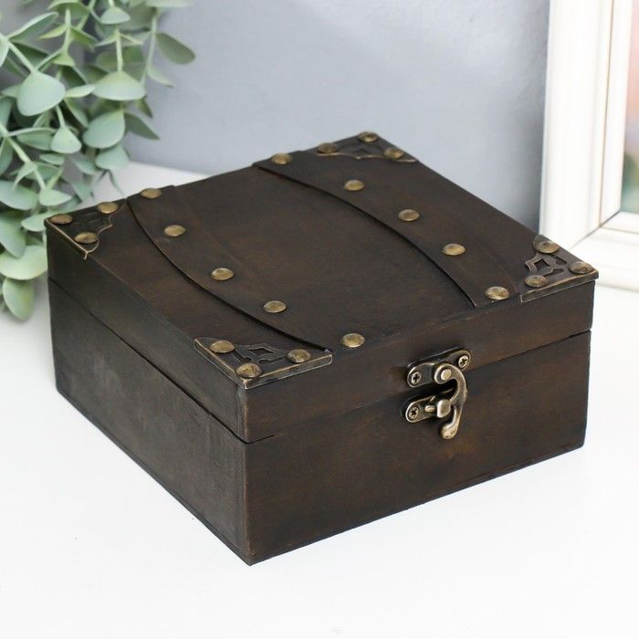Шкатулка сундучок "Мира" с заклёпками, коричневый 15х15х7,5 см