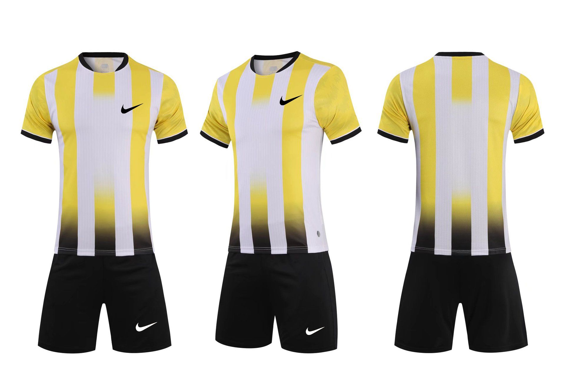 Trained форма. Тренировочная форма для футбола. Тренировочный костюм манчестер сити 2020-2021. Футбольный набор для тренировок. Форма юность футбольная.