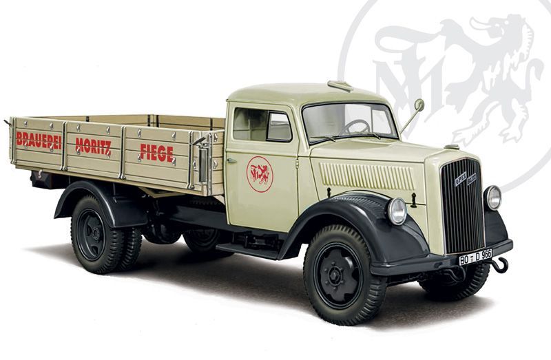 Сборная модель Italeri Автомобиль Opel Blitz Classic, 3960