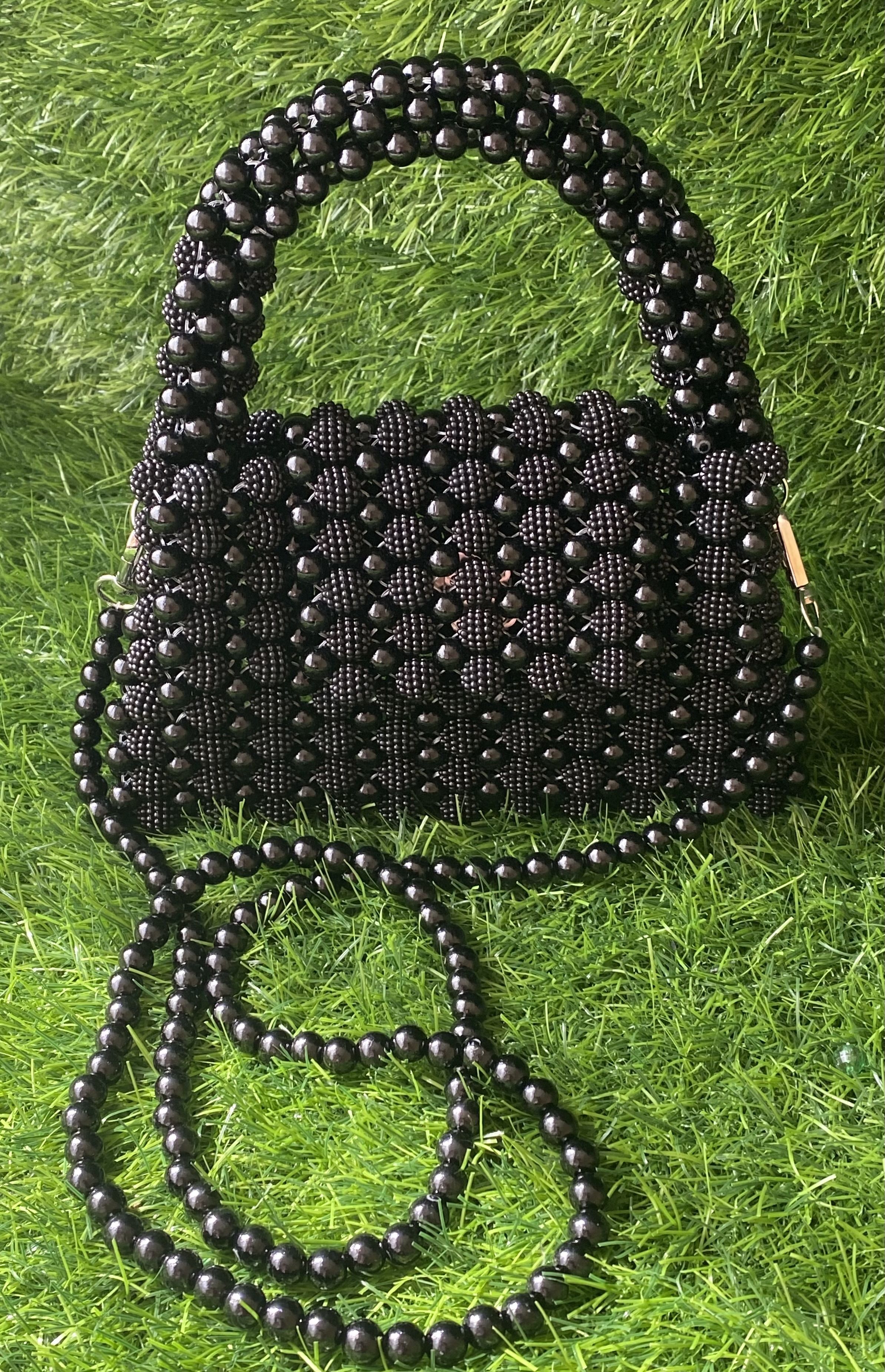 Сумочка из бусин ежевика. Бусины шамбала 500 гр. Сумочка из бусин ежевика. Сумка из бусин ежевика. Сумки из бусинок.