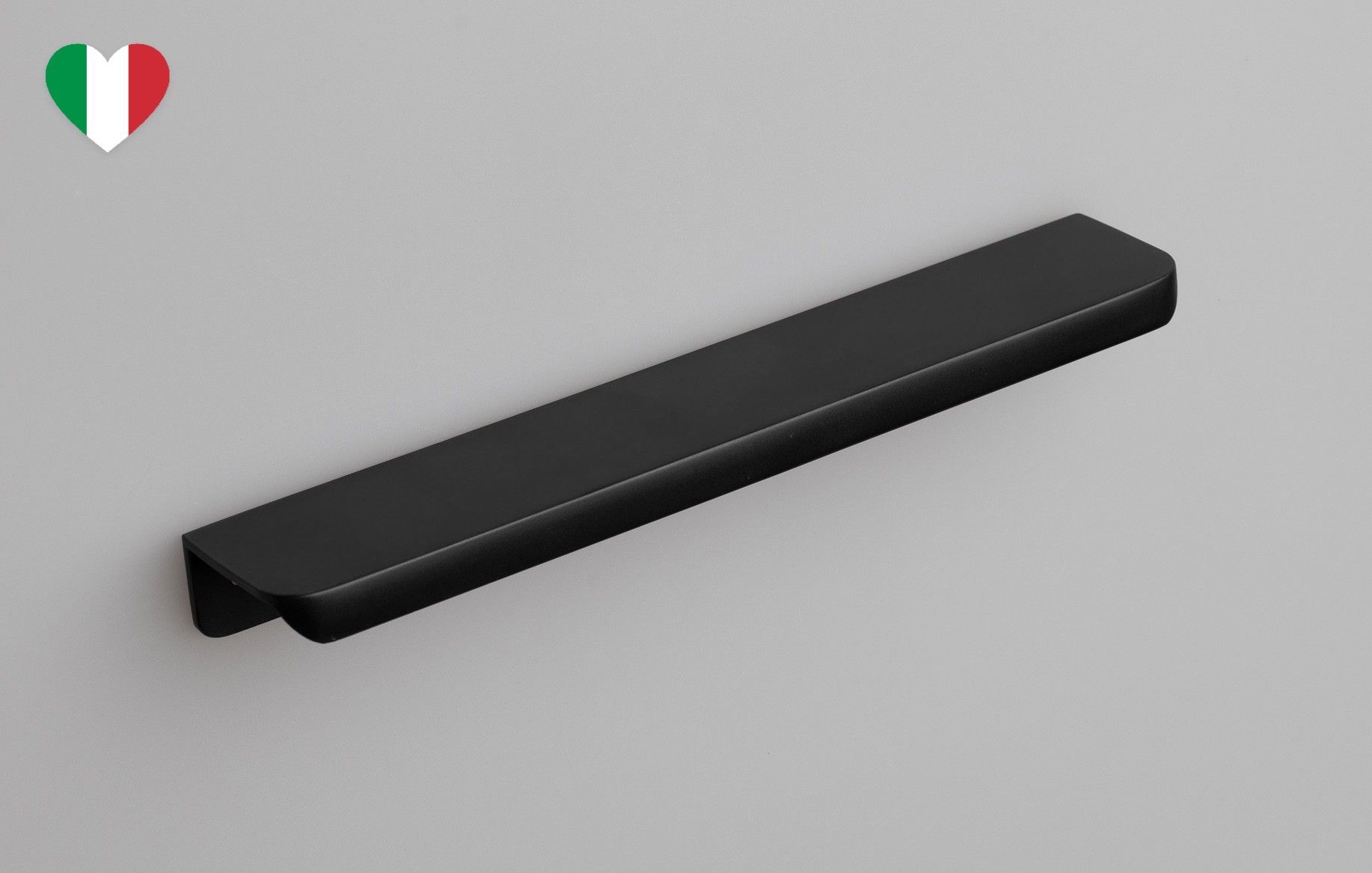 Wmn450 торцевая мебельная ручка-профиль 200 мм черный матовый