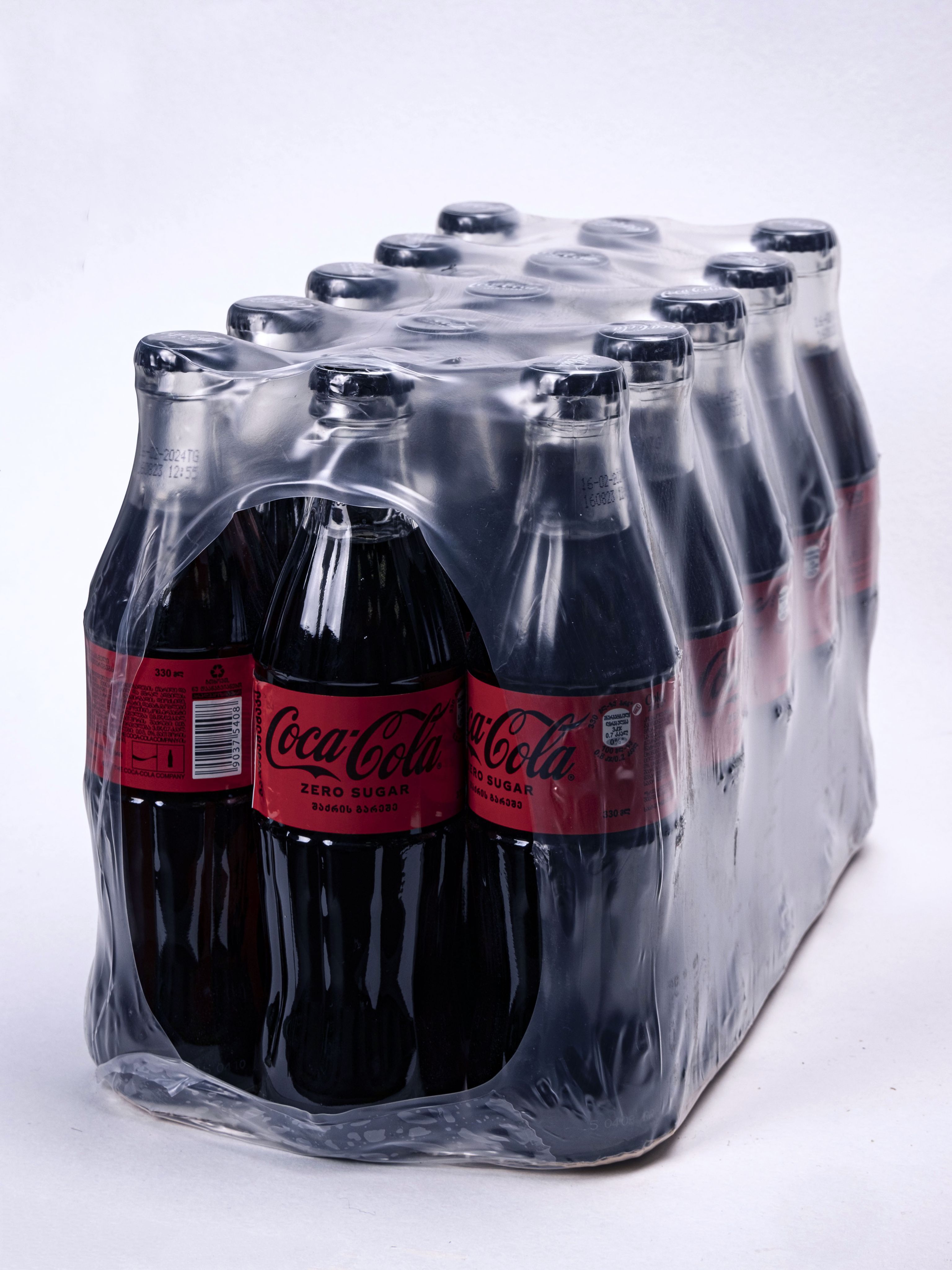 Сильногазированный напиток Coca-Cola Zero (Кока-Кола Зеро) 0,33л х 15шт,  стекло (Грузия)