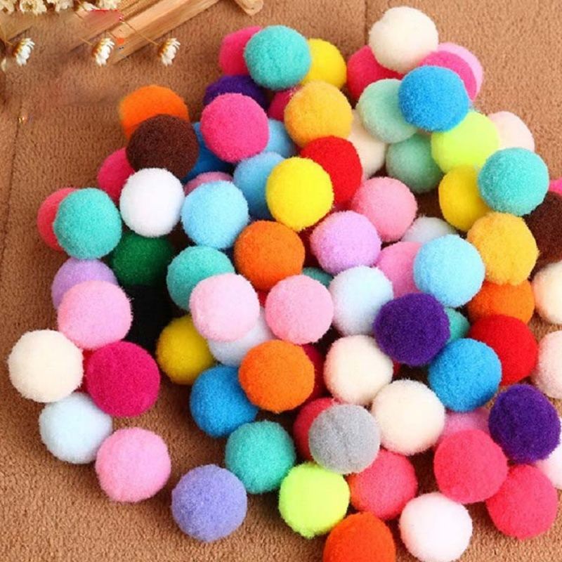 Мягкие шарики купить. Мягкие шарики для поделок. Поделки с помпонами. Разноцветные помпоны. Помпоны маленькие для поделок.