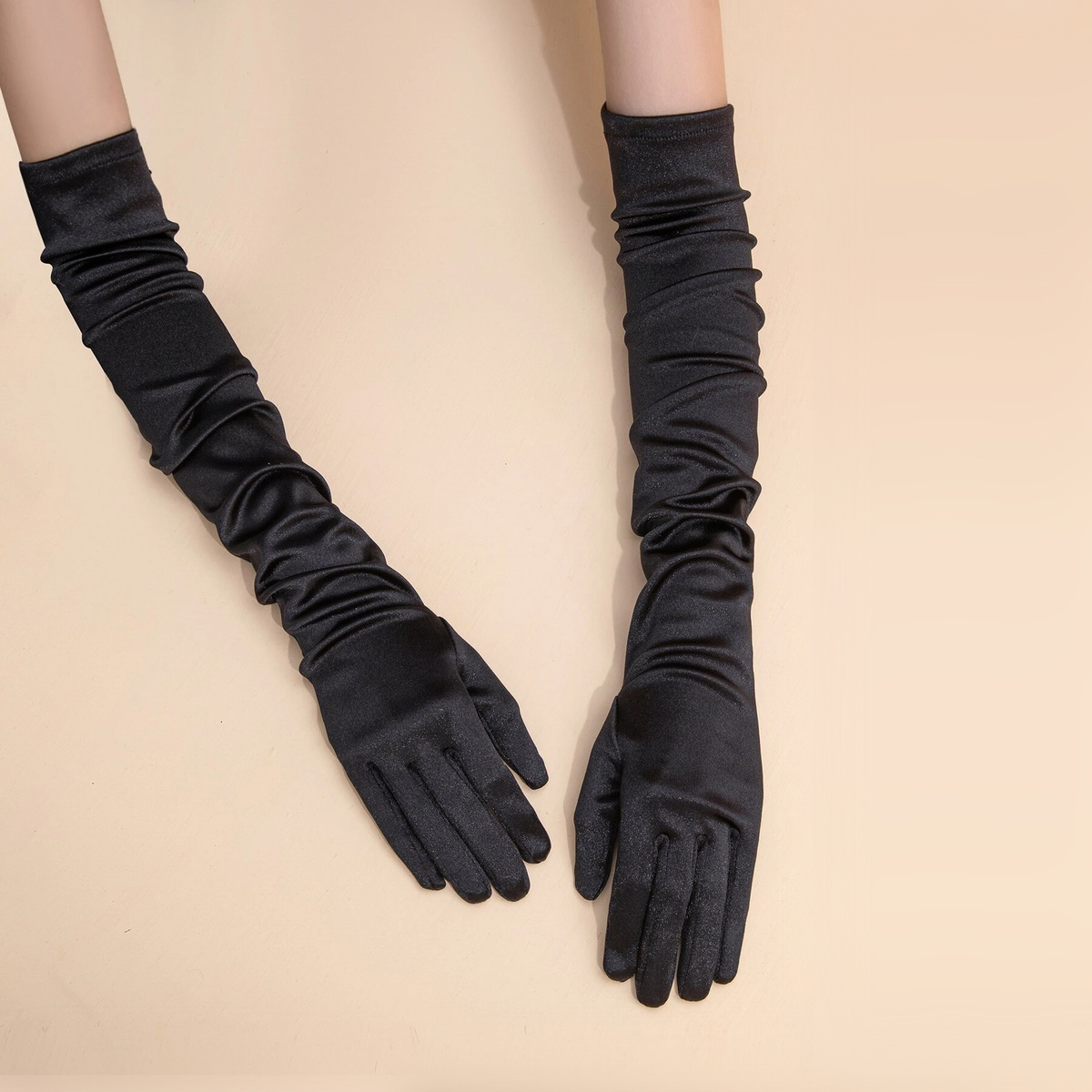 Перчатки длинные черные #1