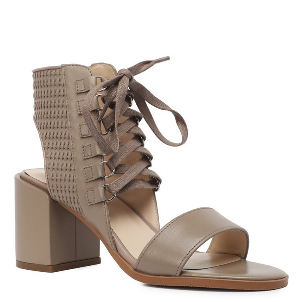 Босоножки KISS MOON - купить с доставкой по выгодным ценам в интернет ...