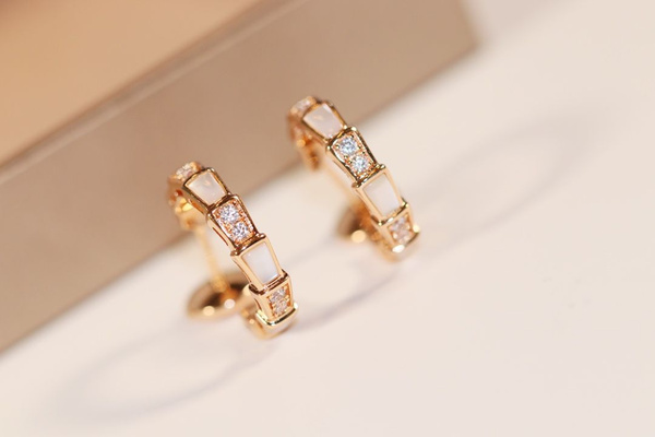 Серьги Bvlgari - купить с доставкой по выгодным ценам в интернет ...