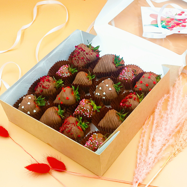 клубника в бельгийским шоколаде Callebaut - купить с доставкой по ...