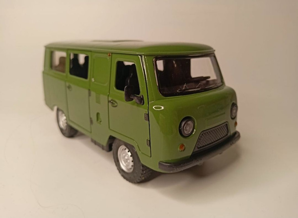 Машинка модель УАЗ Буханка 1:24, зеленая - купить с доставкой по ...