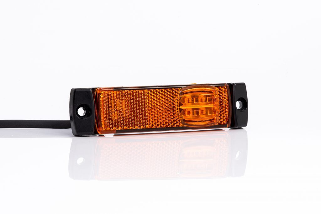 Фонарь габаритный ft. Фонарь габаритный Fristom ft-017 led. Фонарь Fristom ft-18. Фонарь габаритный боковой Fristom. Фонарь габаритный боковой желтый Fristom ft017zled.
