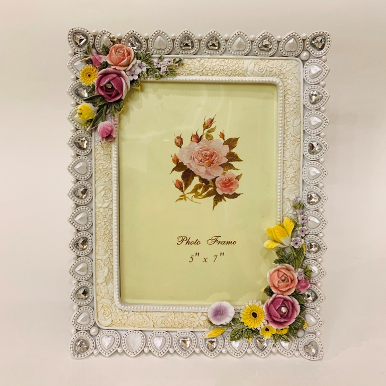 Фоторамка со стразами градиент. 5 w13. Рамка 14 18. Рамка 14 18. Сувениры фоторамки.