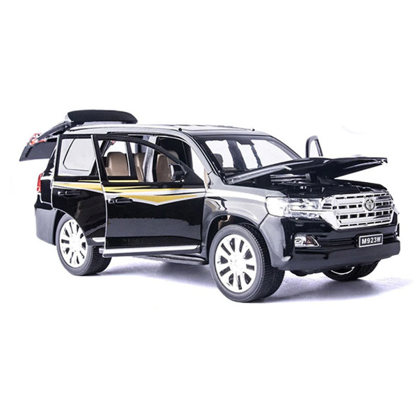 Toyota land cruiser 200 игрушка открываются двери