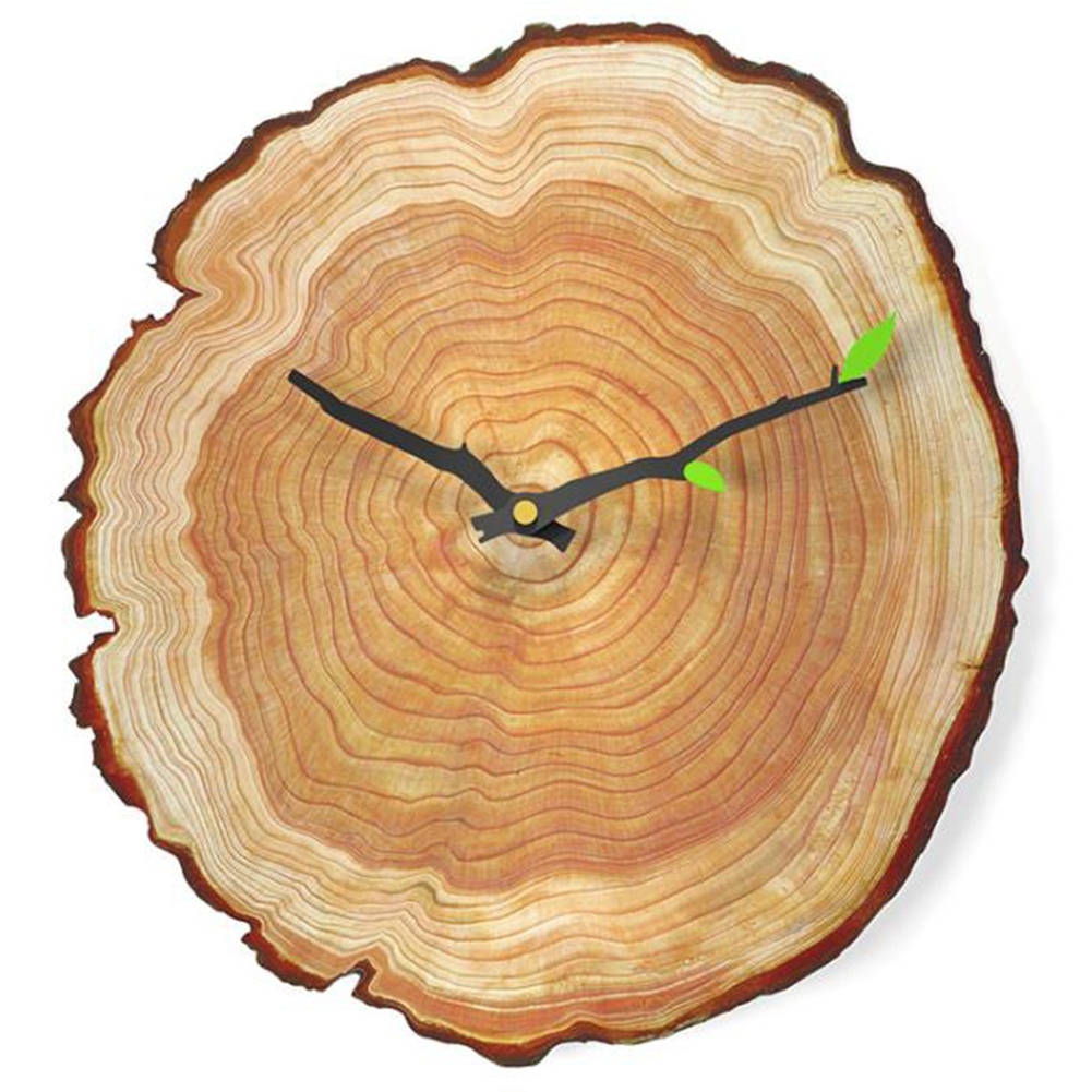 Часы из среза дерева