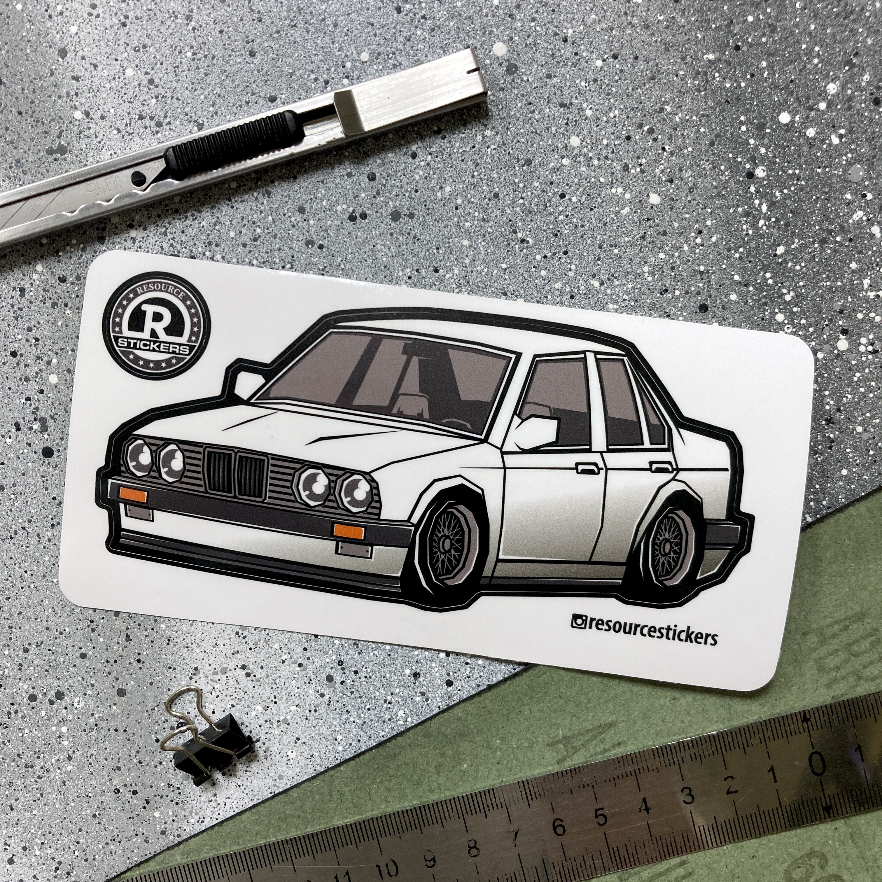 Эмблема сеат. Стикер машинка бмв. Cupra fr logo. 4g0863278d значок. Наклейка fr.