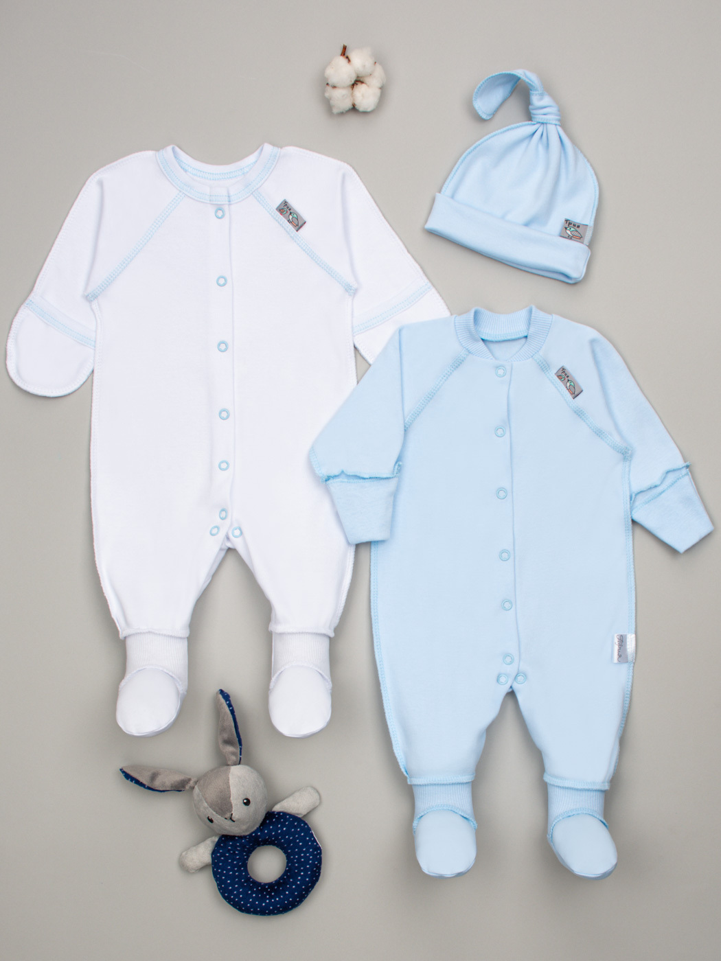 Комбинезон футер трия. 1161 комбинезон (футер) 62-80 трия. Одежда для новорожденных бежевое. Комплект одежды трия. Трия комплект на выписку для девочек.