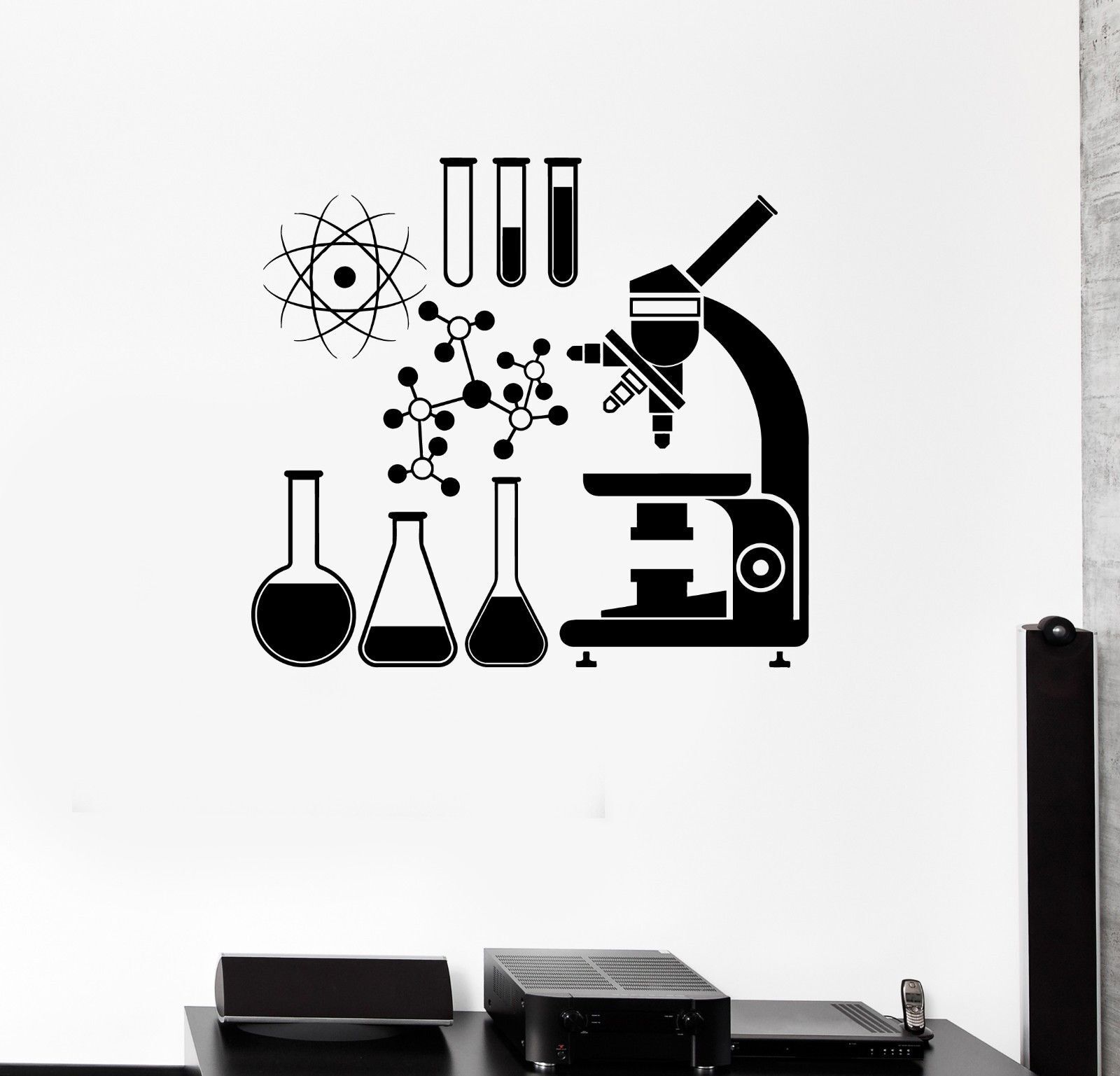 Роспись стен в кабинете химии