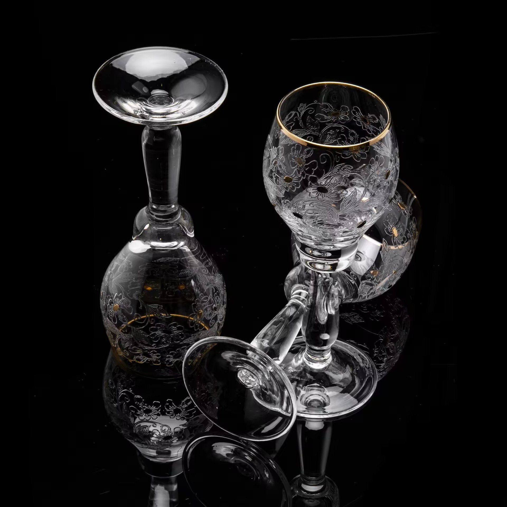 3 стопка. 3 стопка. Декорация стеклянных рюмок. Стопка/шот, шутер. Бонги баблеры перколятор.