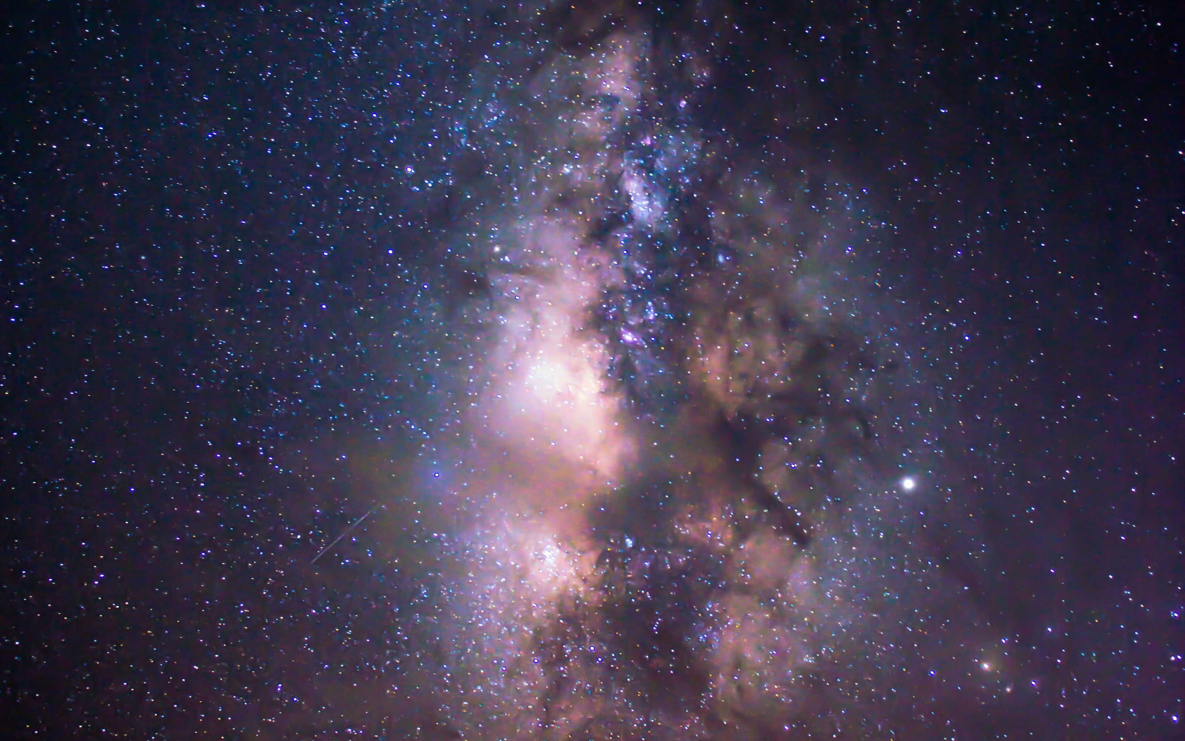 16 апреля космос. Космос звезды Milky way. Обои космос.