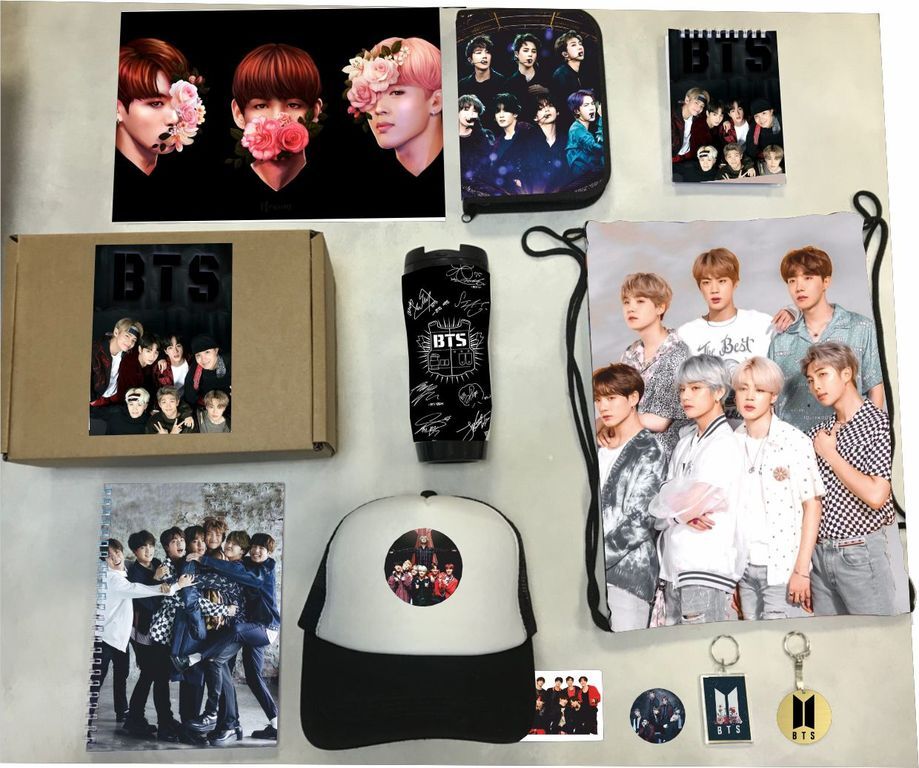 Bts box. Подарочный бокс бтс. Набор бтс бокс. Арми бокс бтс. Арми бокс бтс.