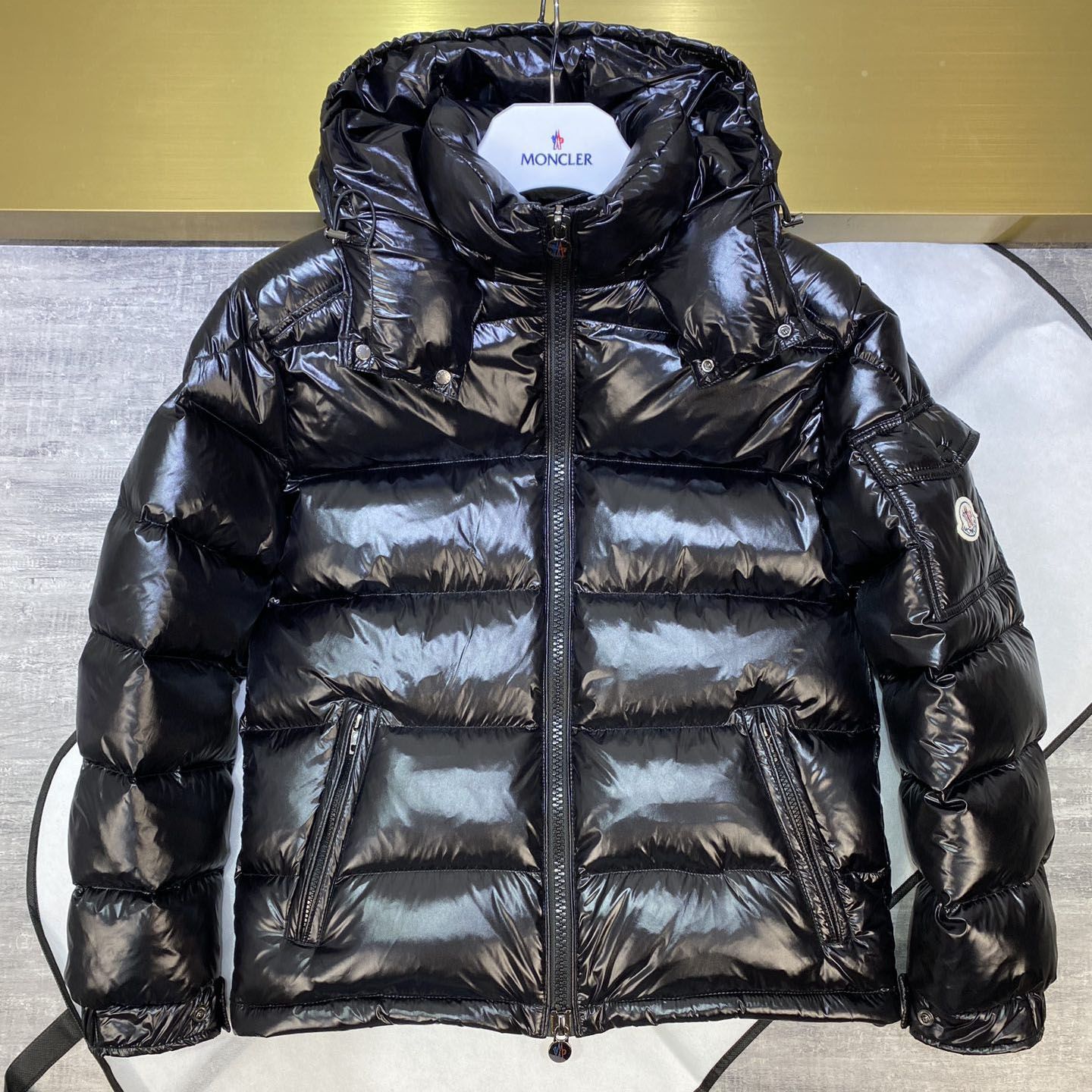 Пуховик Moncler Maya