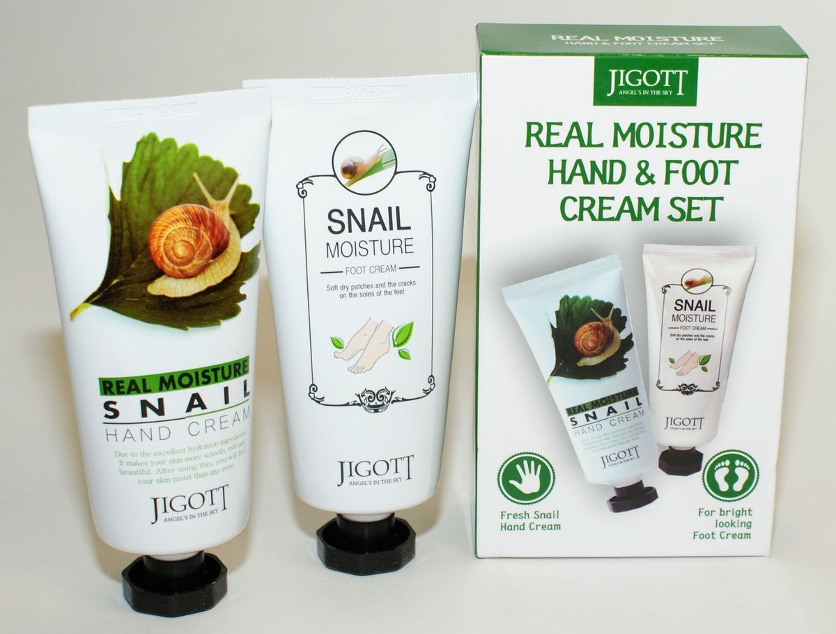 Ключевая особенность <b>Jigott</b> <b>Real</b> <b>Moisture</b> Snail Foot <b>Cream</b>: наличие эссенци...