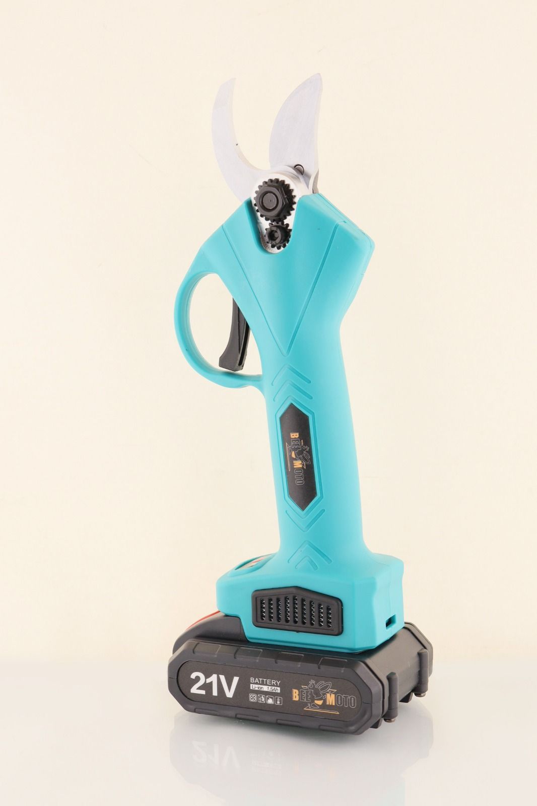 Секатор аккумуляторный садовый Ozon