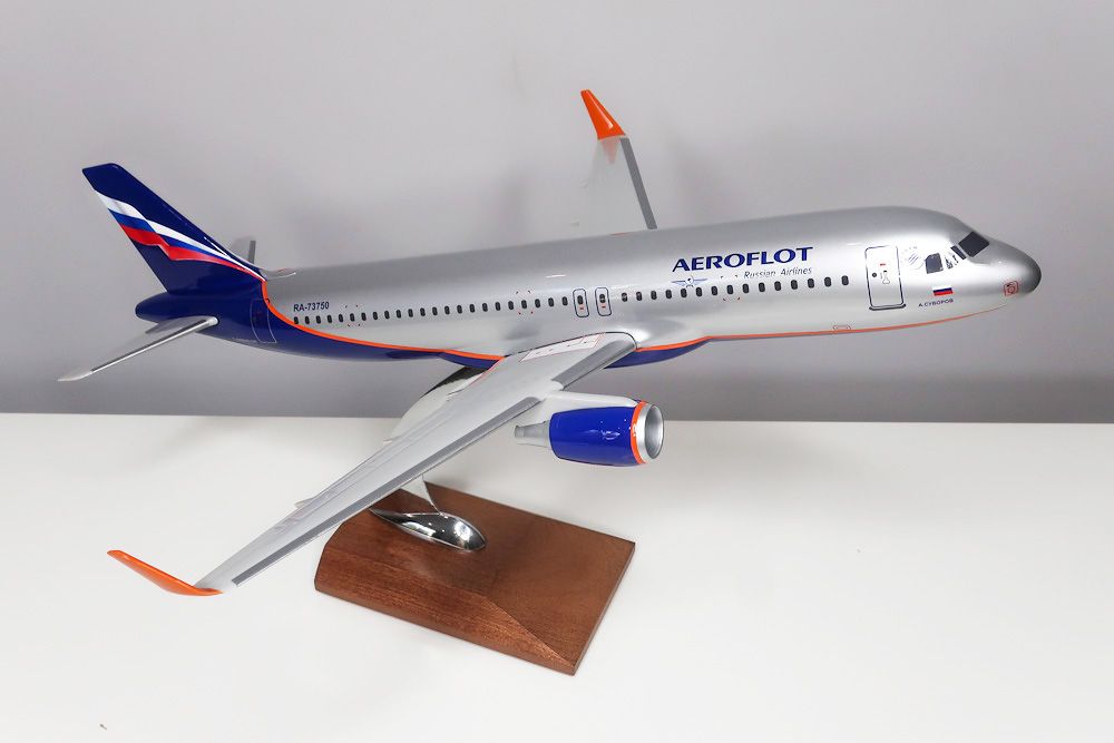 Модели аэрофлот. Аэробус а320 Аэрофлот. Airbus a320 Аэрофлот. Аэрофлот модель. Самолет Арсенала.