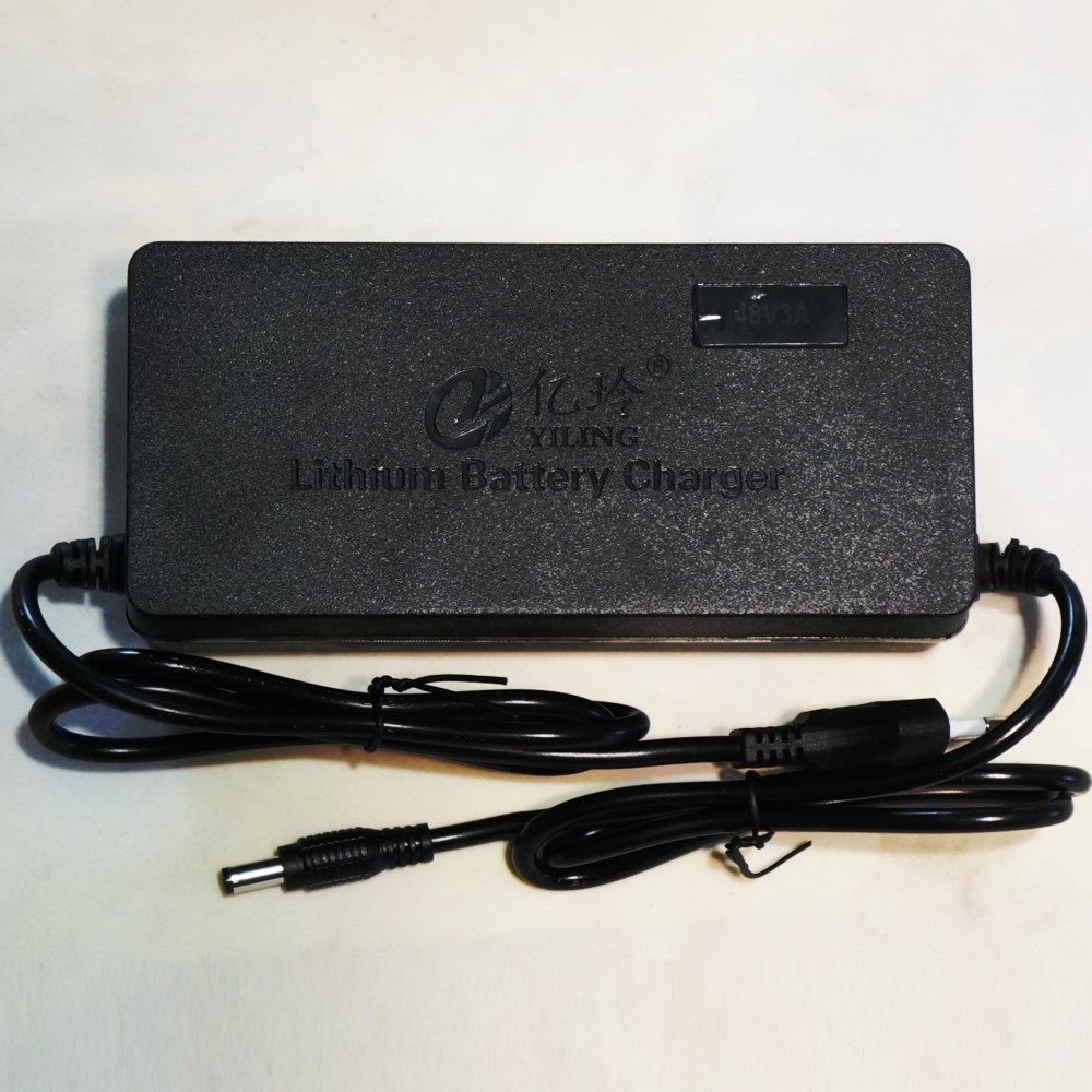 Аккумулятор для велосипеда 60 вольт 12 ампер. Автомат 40 ампер 220 вольт мощность. Мощность 220 квт в амперах таблица. Автомобильный стабилизатор напряжения 24 вольт. 13 ампер.