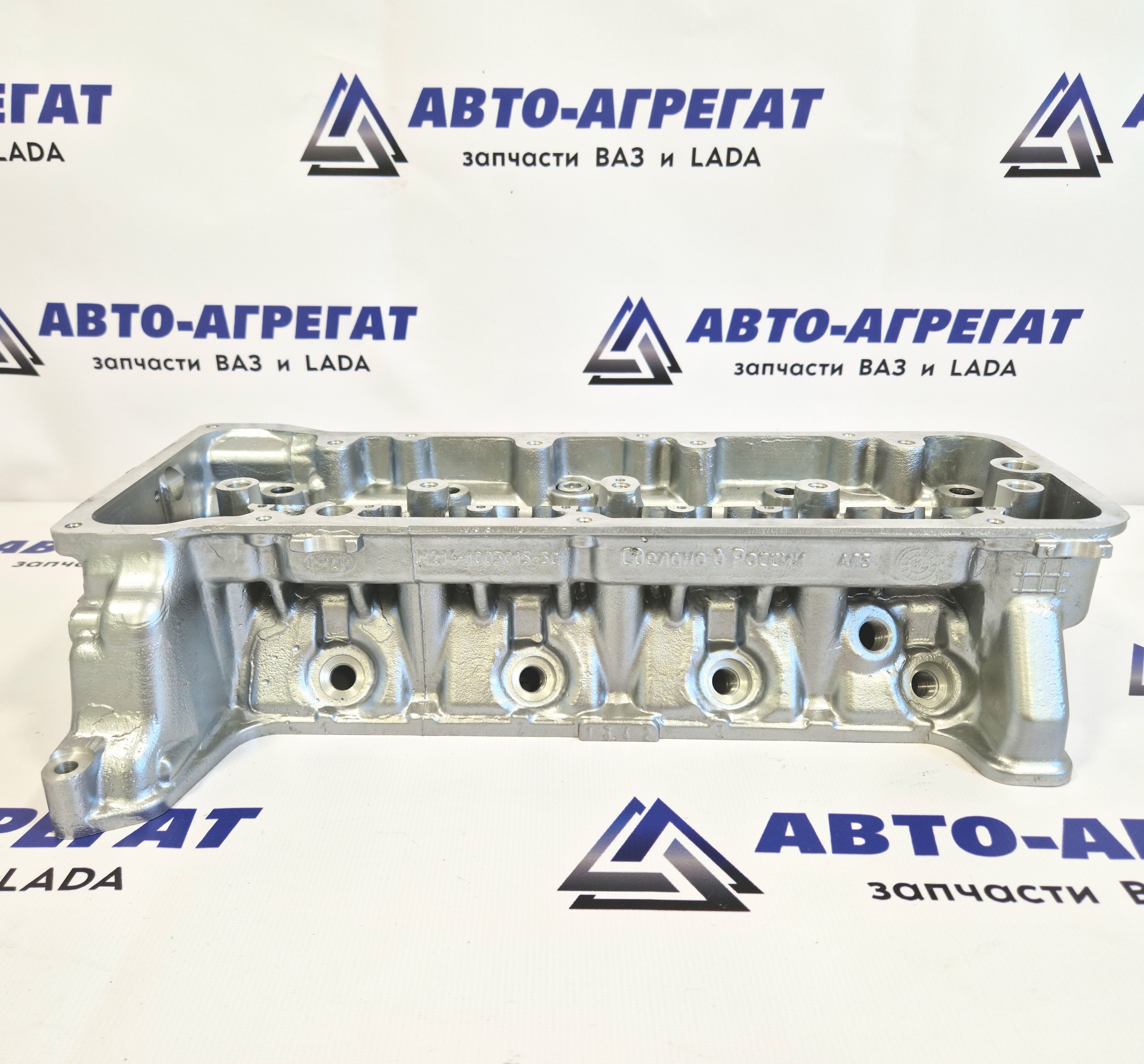ГБЦ нового образца ВАЗ 21214,2123 голая (головка блока цилиндров)