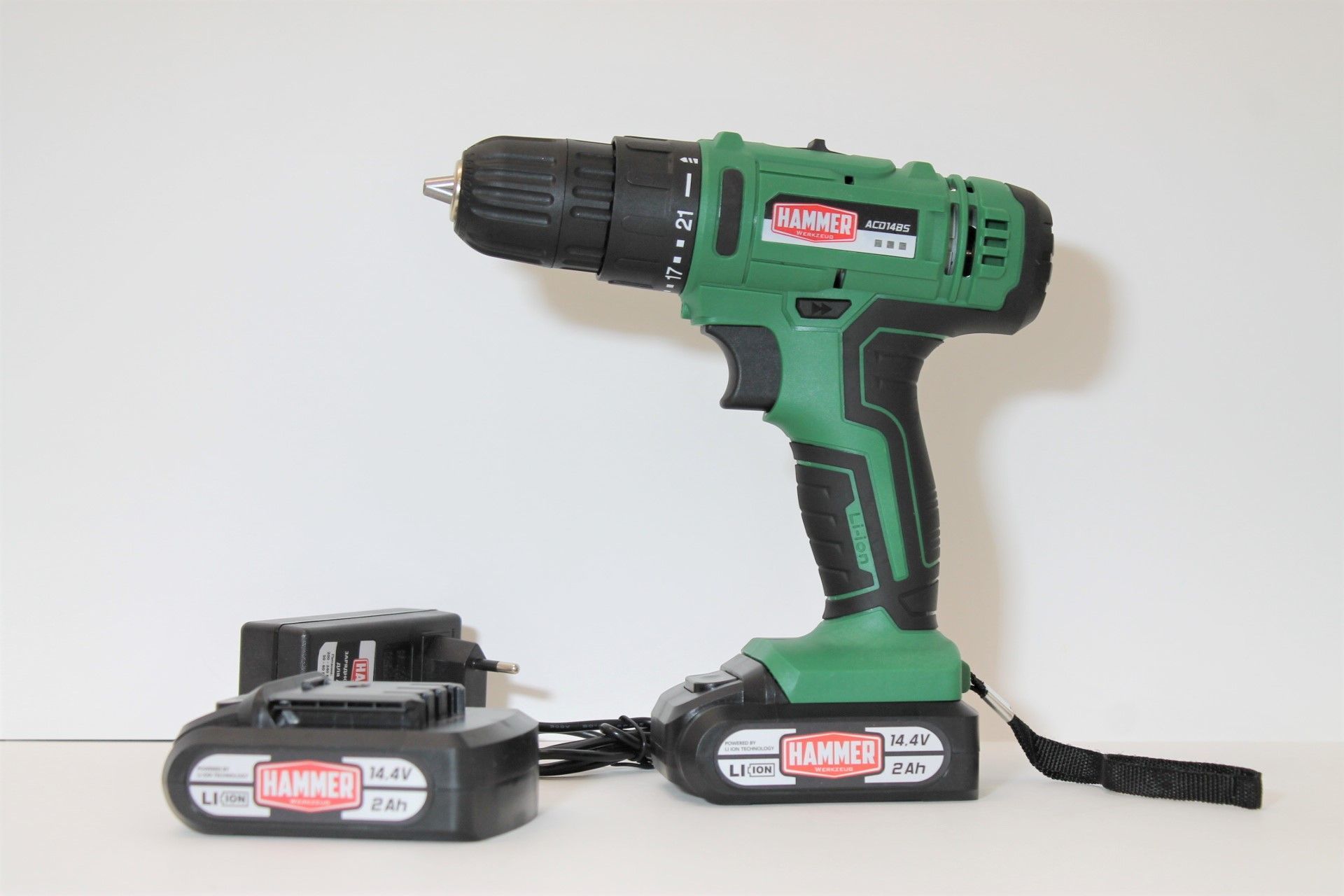 Acd 14 pro. Hammer acd12c. Hammer acd18bl. Hammer acd144c Premium разбитый фото. Шуруповерт Hammer acd142li как зарядить без зарядки