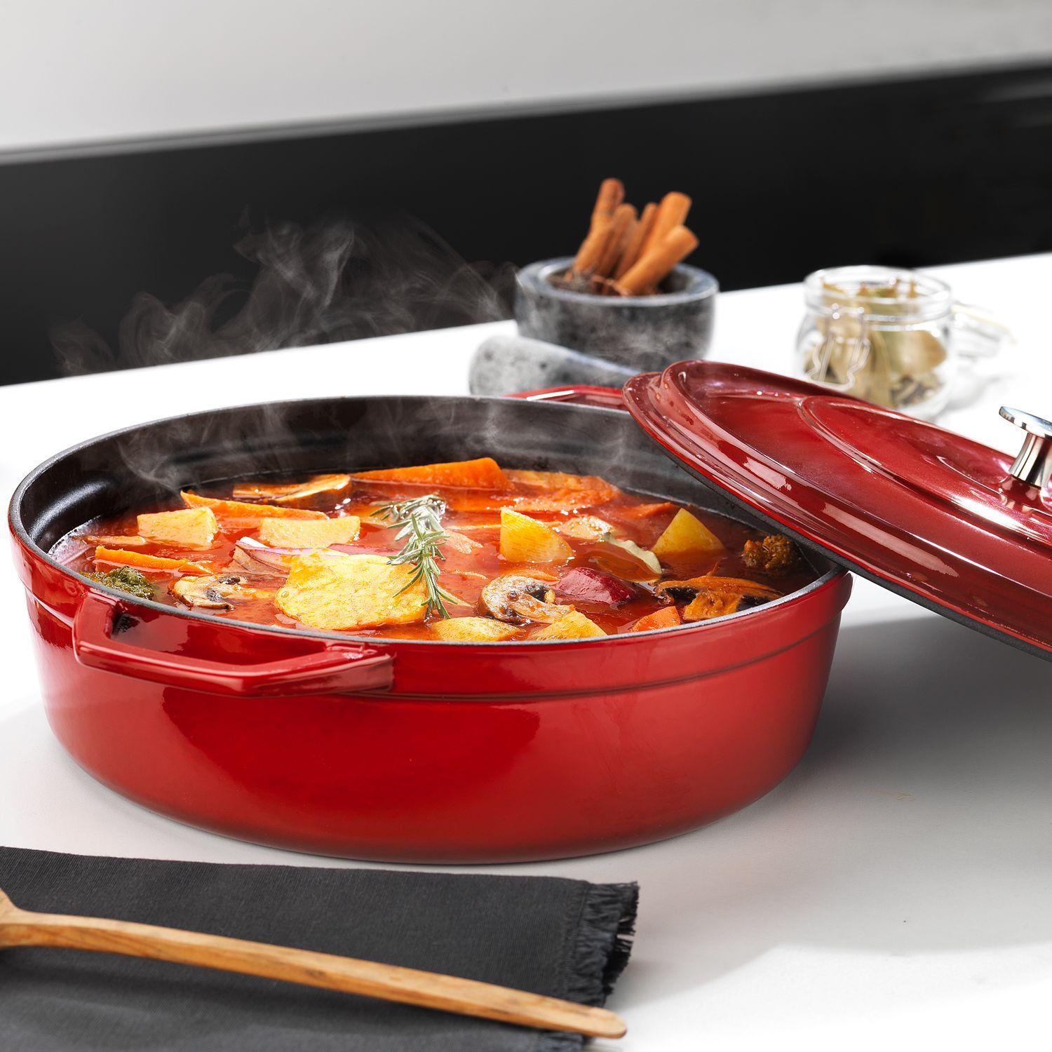 Кастрюля chef. Le Creuset горшочек для запекания. Жаровня блюдо. Le Creuset сервировка. Le Creuset форма для запекания.