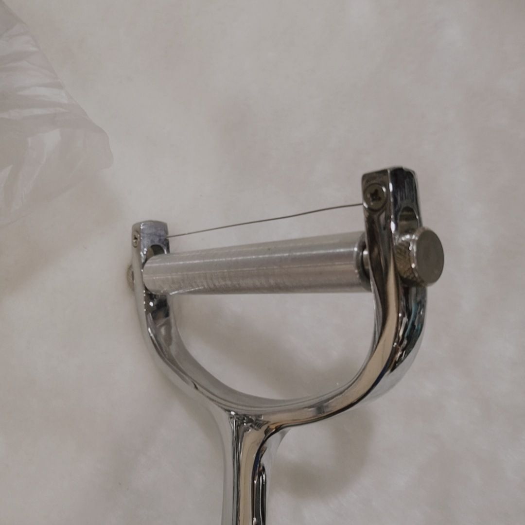 Blomus сырорезка 68139. Сырорезка струнная 200*300. Сырорезка kt fjl. Струна для резки масла. Приспособление для резки сыра fromarex westmark.