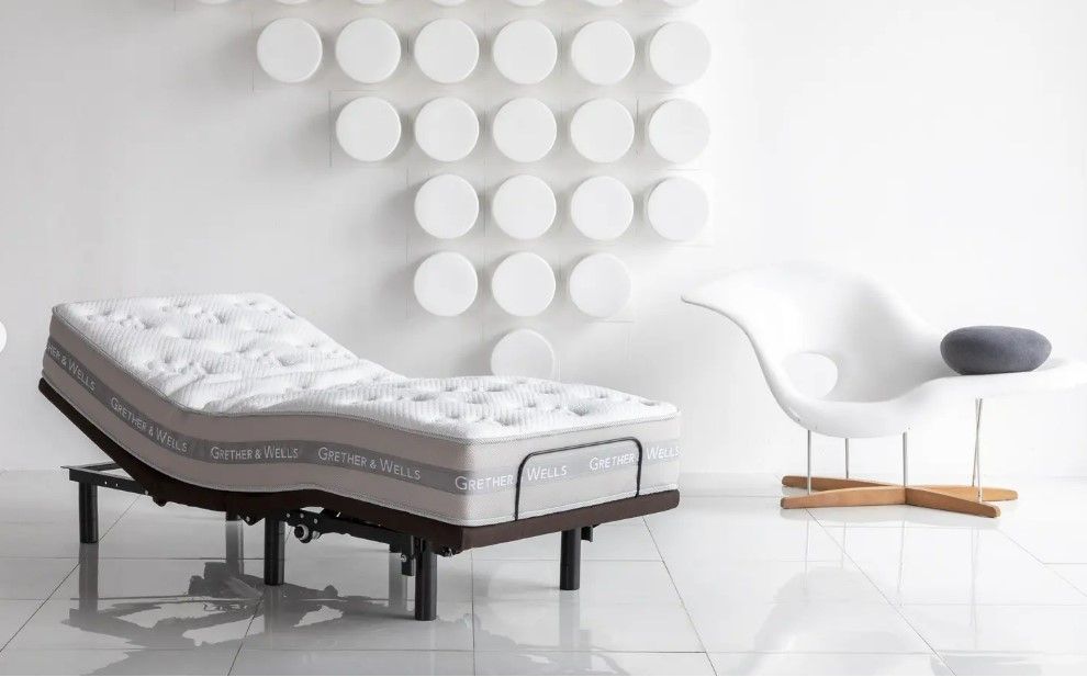 Ergomotion 390 store adjustable bed