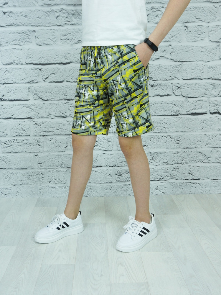 Crazy getup спортивные шорты. Crazy shorts. Шорты для подростков. Шорты миноти 1schin01-201. Зелёные шорты для мальчиков.